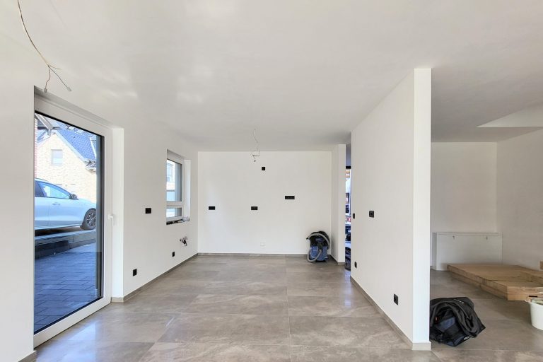 homestaging-haus-in-aachen-kueche-vorher